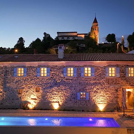 Castello Di Papa By Villsy - With Sea View, Private Pool, Sauna And Jacuzzi Veprinac