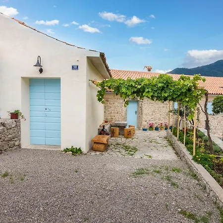 Castello Di Papa By Villsy - With Sea View, Private Pool, Sauna And Jacuzzi Villa