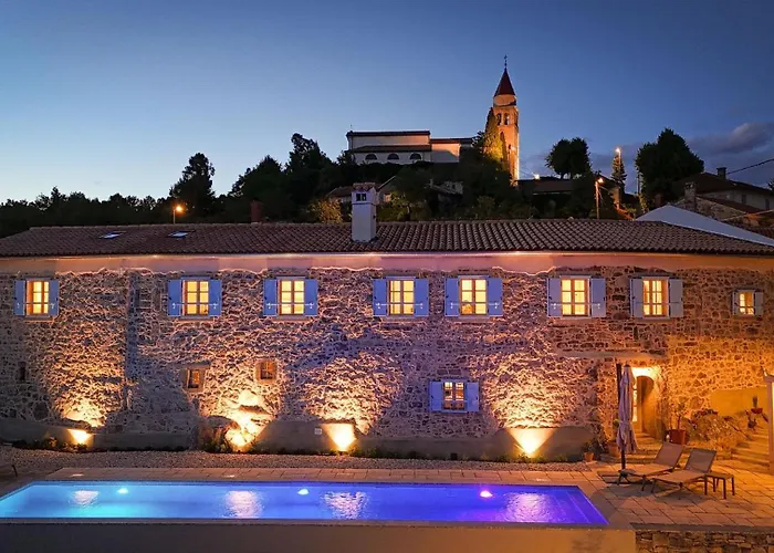 Castello Di Papa By Villsy - With Sea View, Private Pool, Sauna And Jacuzzi Veprinac