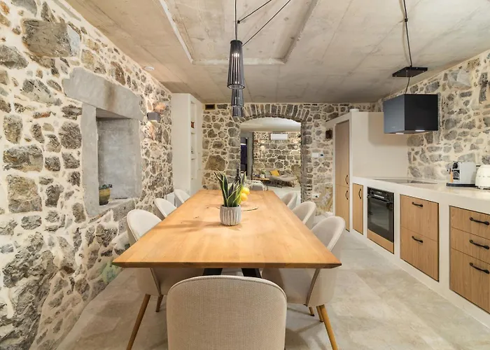 Castello Di Papa By Villsy - With Sea View, Private Pool, Sauna And Jacuzzi * Veprinac
