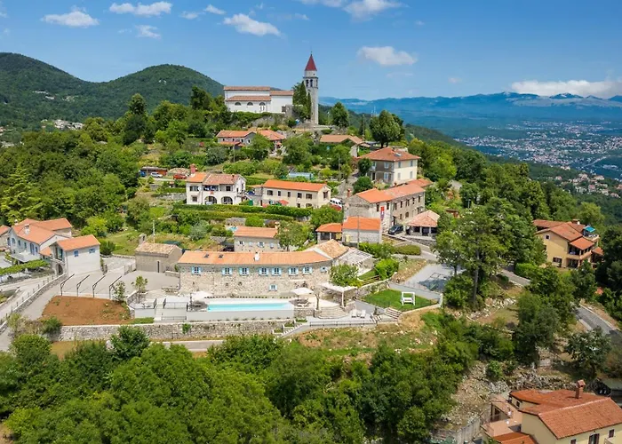 Villa Castello Di Papa By Villsy - With Sea View, Private Pool, Sauna And Jacuzzi Veprinac