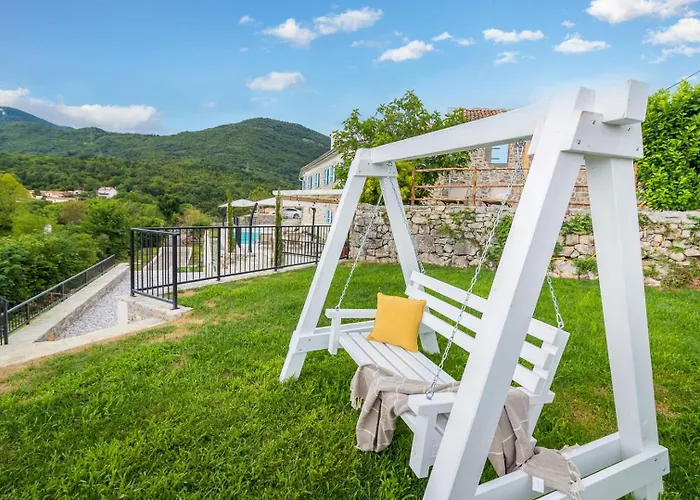 Castello Di Papa By Villsy - With Sea View, Private Pool, Sauna And Jacuzzi Villa