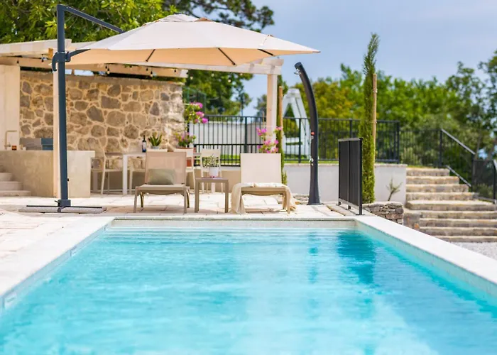 Castello Di Papa By Villsy - With Sea View, Private Pool, Sauna And Jacuzzi Villa *