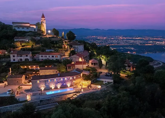 Castello Di Papa By Villsy - With Sea View, Private Pool, Sauna And Jacuzzi *