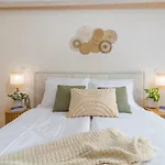 Castello Di Papa By Villsy - With Sea View, Private Pool, Sauna And Jacuzzi Willa