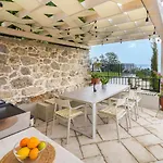 Castello Di Papa By Villsy - With Sea View, Private Pool, Sauna And Jacuzzi * Veprinac