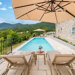 Castello Di Papa By Villsy - With Sea View, Private Pool, Sauna And Jacuzzi * Veprinac
