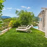 Castello Di Papa By Villsy - With Sea View, Private Pool, Sauna And Jacuzzi Willa Veprinac