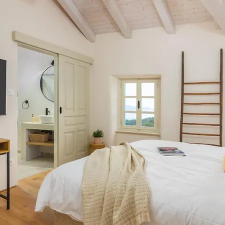 Villa Castello Di Papa By Villsy - With Sea View, Private Pool, Sauna And Jacuzzi Veprinac
