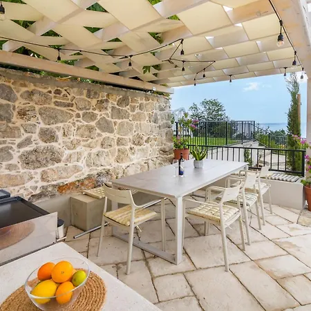 Castello Di Papa By Villsy - With Sea View, Private Pool, Sauna And Jacuzzi * Veprinac